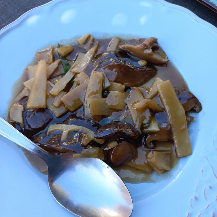 photo of Bambu Chinese Brasserie Funghi Shiitake E Bambù shared by @juliet17 on  05 Oct 2022 - review