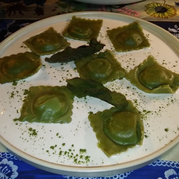 photo of Sementis Ravioli Ricotta Vegetale e Spinaci shared by @nancyveg on  16 Jun 2022 - review