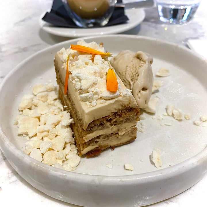 review photo of Holy Carrot Miso Caramel Sponge Cake shared by @thelondonvegan on 23 Oct 2021 - review