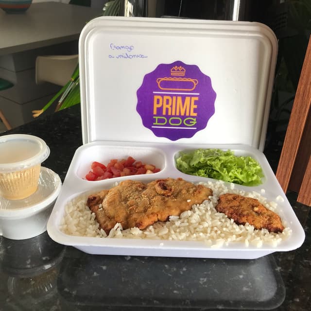 菜肴“PF Frango a Milanesa”的照片