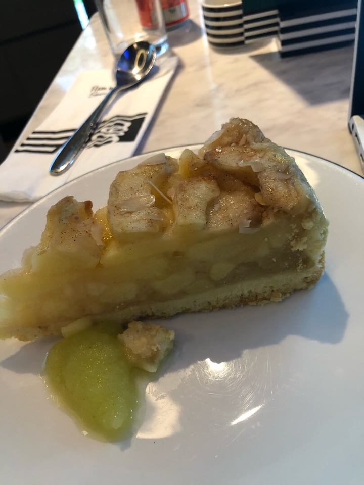photo of PizzaExpress Vegan Apple Tart shared by @nathz on  07 Jul 2019 - review