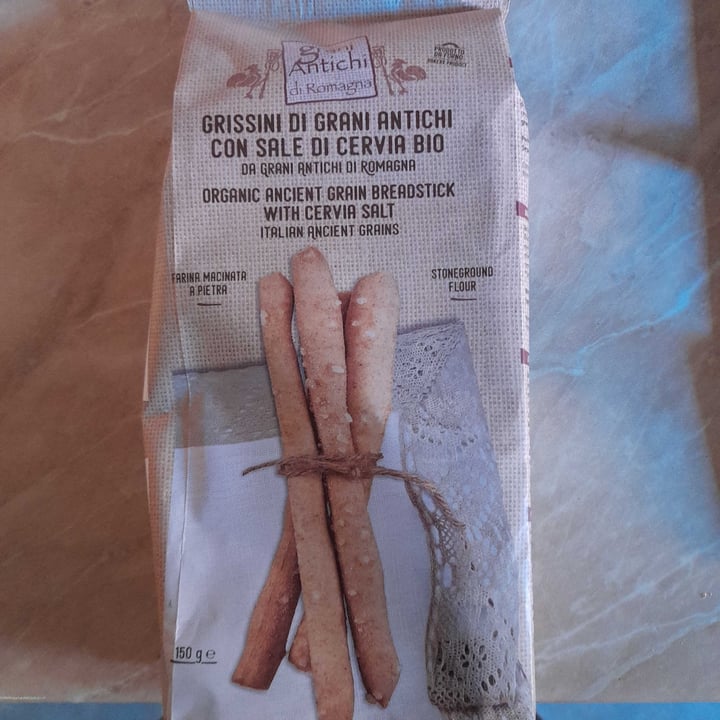 review photo of Grani antichi di Romagna Grissini di grani antichi con sale di Cervia shared by @marcellomuzzioli86 on 17 Apr 2022 - review
