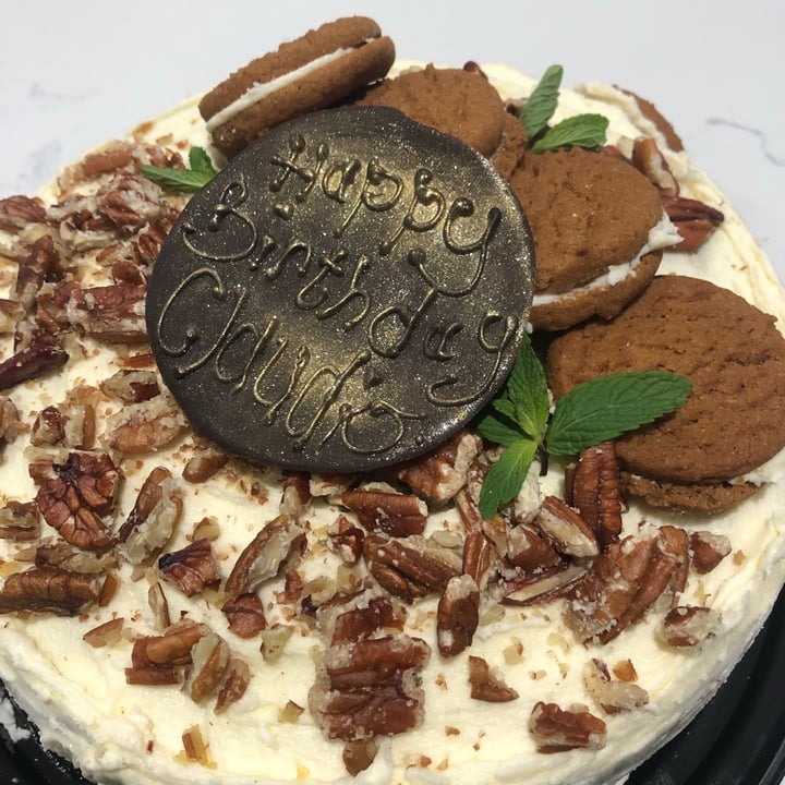 photo of Wake and Bake Kitchen Carrot Cake shared by @ciferreira on  02 Sep 2021 - review