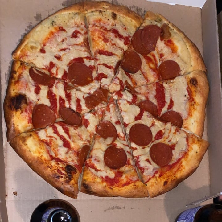 photo of Meek's Vegan Pizza Pepperoni Pizza shared by @kimberlyn on  01 Mar 2022 - review