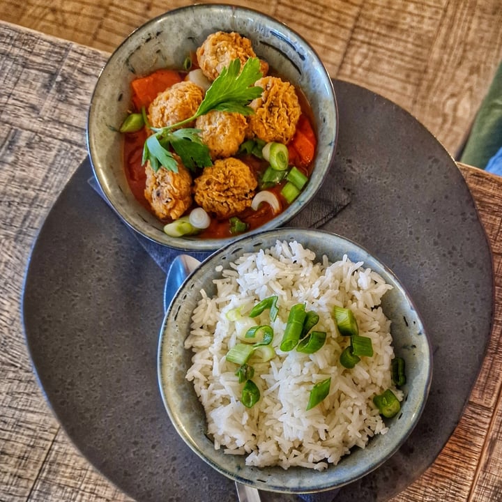 photo of The Thimble Inn Plant based taster menu shared by @buzzgirl260 on  17 May 2022 - review