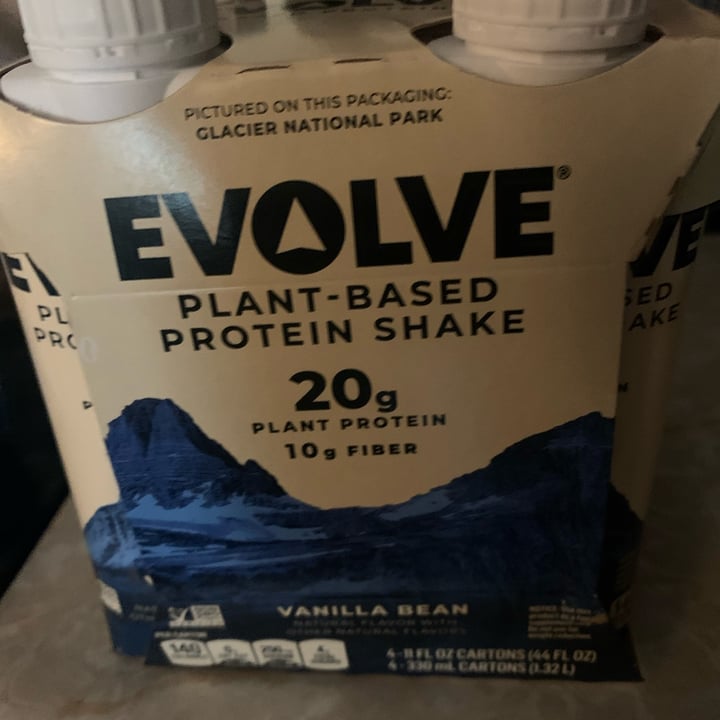 photo of Evolve Plant based vanilla bean protein shake shared by @caseyq805 on  17 Jul 2022 - review