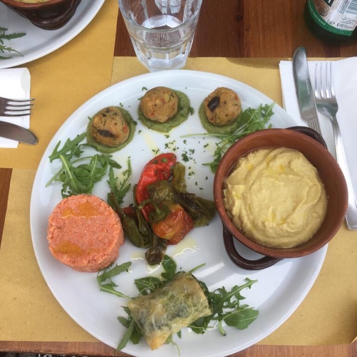 review photo of L' Angolo Cottura Trattoria Roma Piattone Vegan shared by @bess on 07 Jul 2021 - review