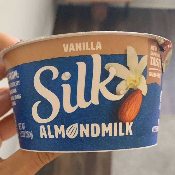 photo of Silk Almond milk vanilla yoghurt shared by @crazymoni5 on  22 Jan 2022 - review