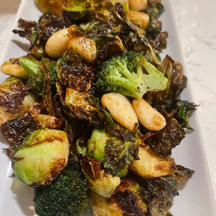 review photo of Araya's Place Bellevue Fried Brussels sprouts shared by @visanqui on 08 Feb 2022 - review