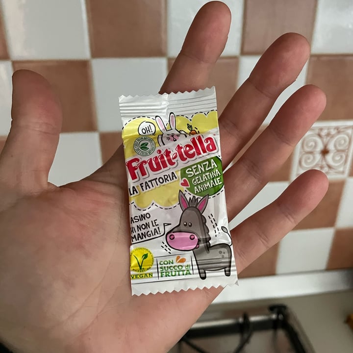 review photo of Fruit-tella Caramella Vegana shared by @busygam3r on 25 Apr 2022 - review