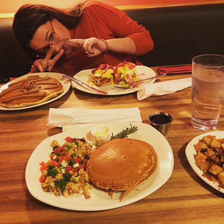 photo of Kerbey Lane Cafe Vegan Breakfast Platter shared by @amanda4evah on  22 Apr 2021 - review