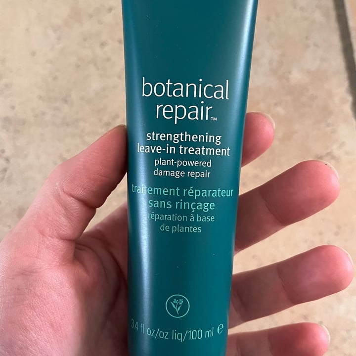 photo of Aveda Botanical repair strengthening leave-in treatment shared by @bealikebee on  01 Apr 2022 - review