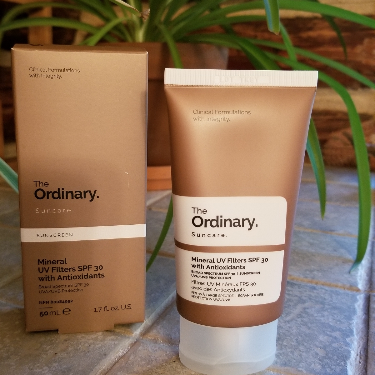 The Ordinary Mineral UV Filters SPF 30 with Antioxidants Review | abillion