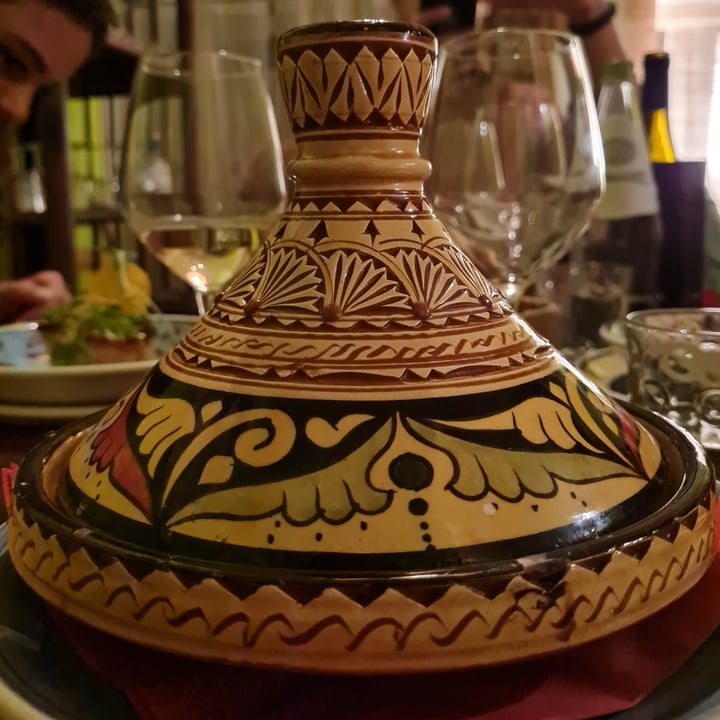 photo of DuedipiccheVegan Tajine Marocchina Con Verdure Estive Speziate, Cous Cous Integrale E Polpettine Vegetali shared by @piporeview on  10 Mar 2022 - review