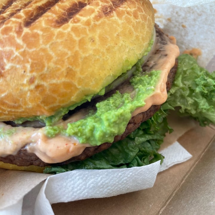 review photo of Autogrill wow burger shared by @kabu on 03 Jun 2022 - review