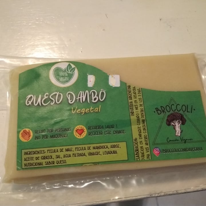 photo of Broccoli Comida Vegana Queso Dambo shared by @natyvegan on  28 Oct 2020 - review