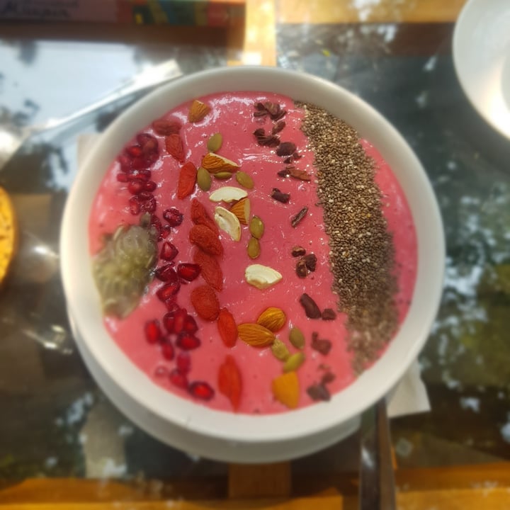 photo of gratitude cafe Smoothie Bowl shared by @krock12 on  10 Mar 2021 - review