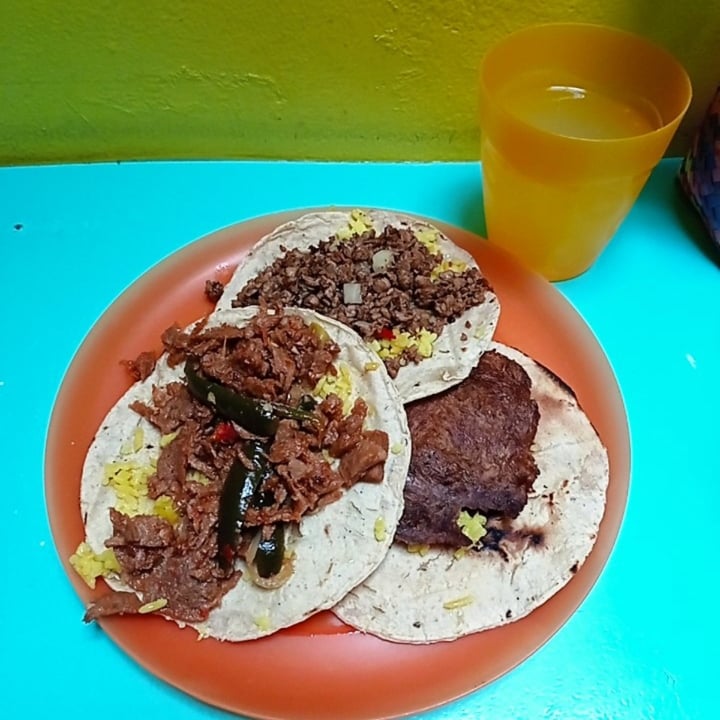 photo of Tacotlan Vegano Tacos Veganos shared by @mayraponze on  01 Sep 2021 - review