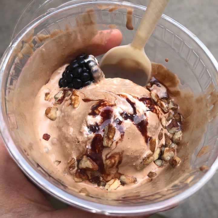 review photo of Por siempre vegana 2 Helado de tiramisú shared by @floorbrobles on 19 Apr 2021 - review
