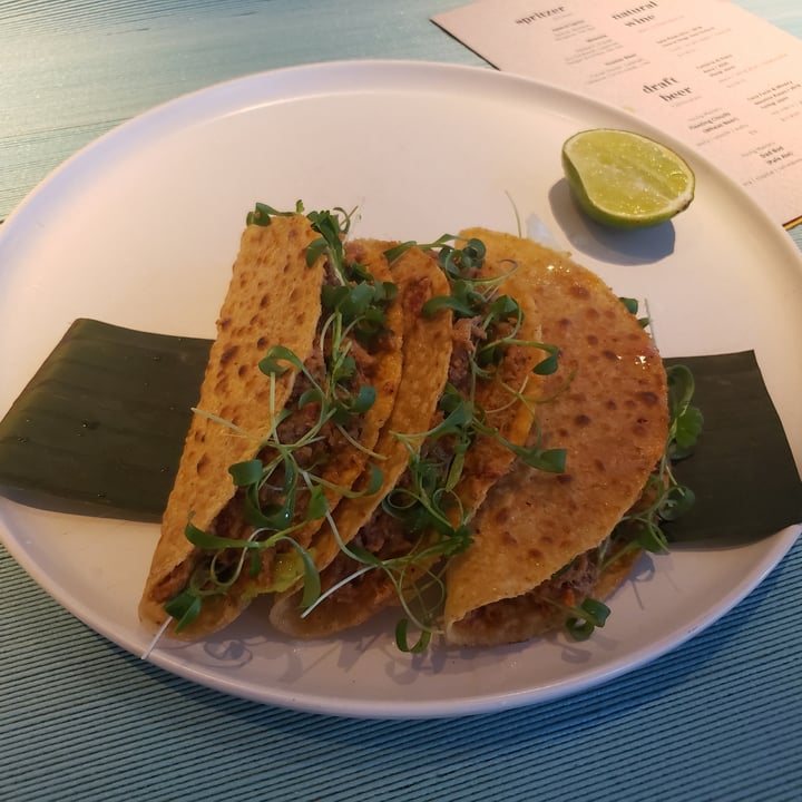 photo of Analogue Jackfruit Tacos shared by @ninialtuve on  09 Mar 2022 - review