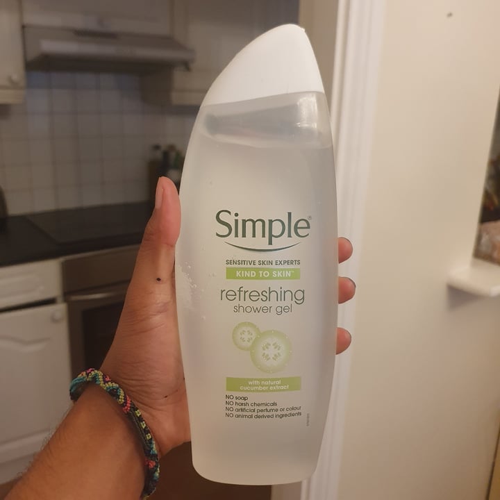 photo of Simple Kind to skin refreshing shower gel shared by @rickveg on  14 Jul 2021 - review