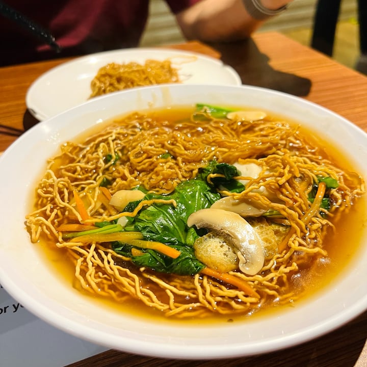 photo of Time's Vege Sheng Mian (Crispy Noodles) shared by @consciouscookieee on  04 Sep 2022 - review