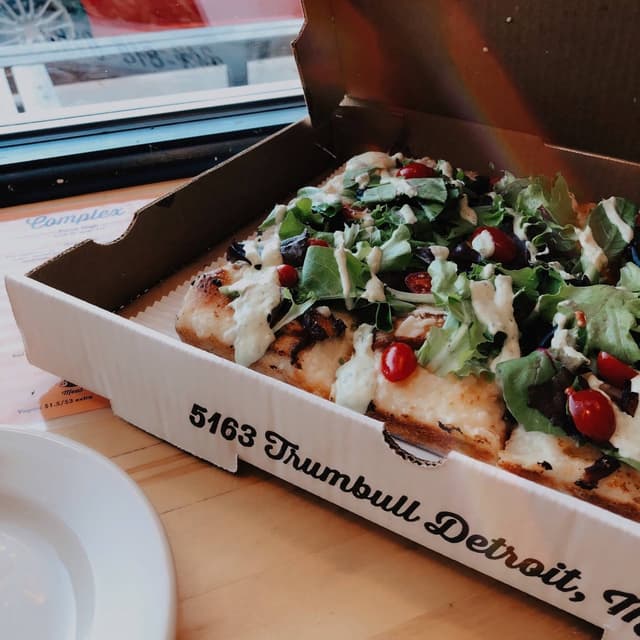 菜肴“BLT Pizza”的照片