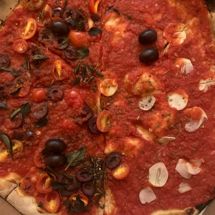 photo of Diavola Pizzeria Italiana Pizza Vegana shared by @simonem on  29 May 2022 - review