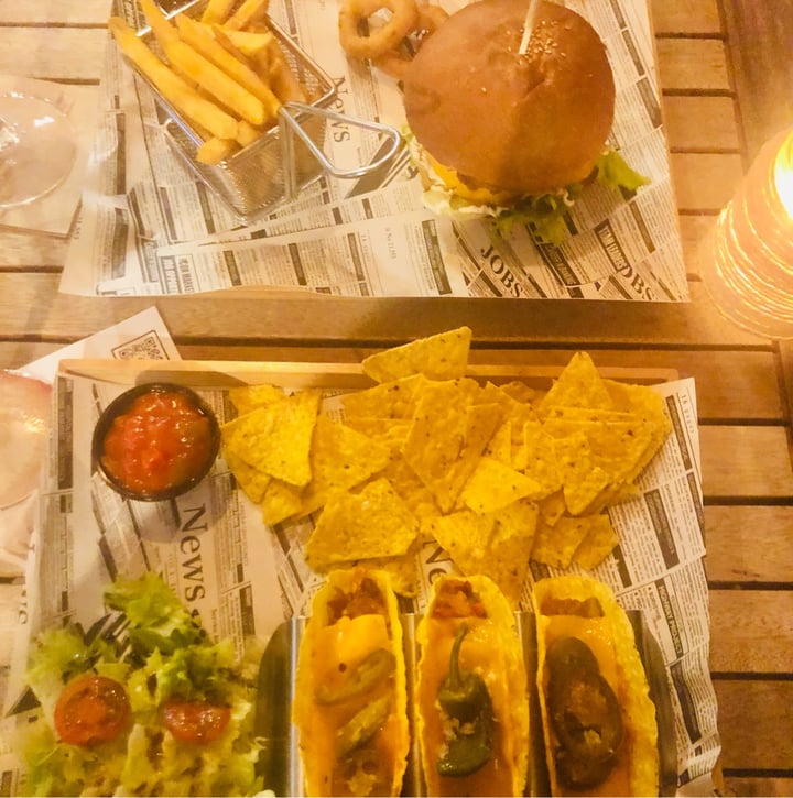 photo of Good Vibes - cocktail bar and restaurant Tacos Y Hamburguesas Veganas shared by @josecuellar on  06 Apr 2022 - review