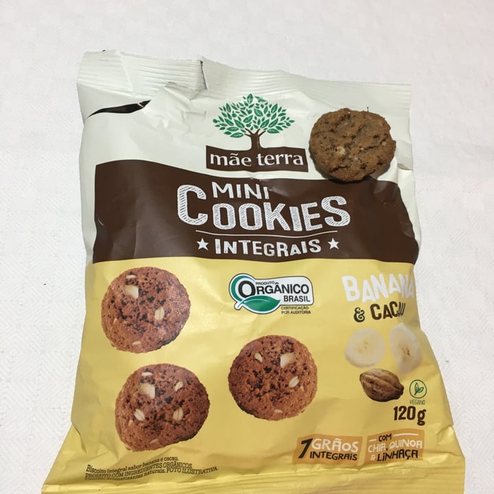 photo of Mãe Terra Mini cookies banana e cacau shared by @goreti on  12 May 2022 - review