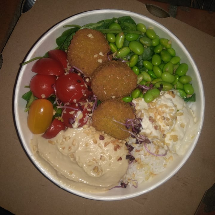 photo of DelEat Falafel bowl shared by @vick16 on  25 Jun 2022 - review