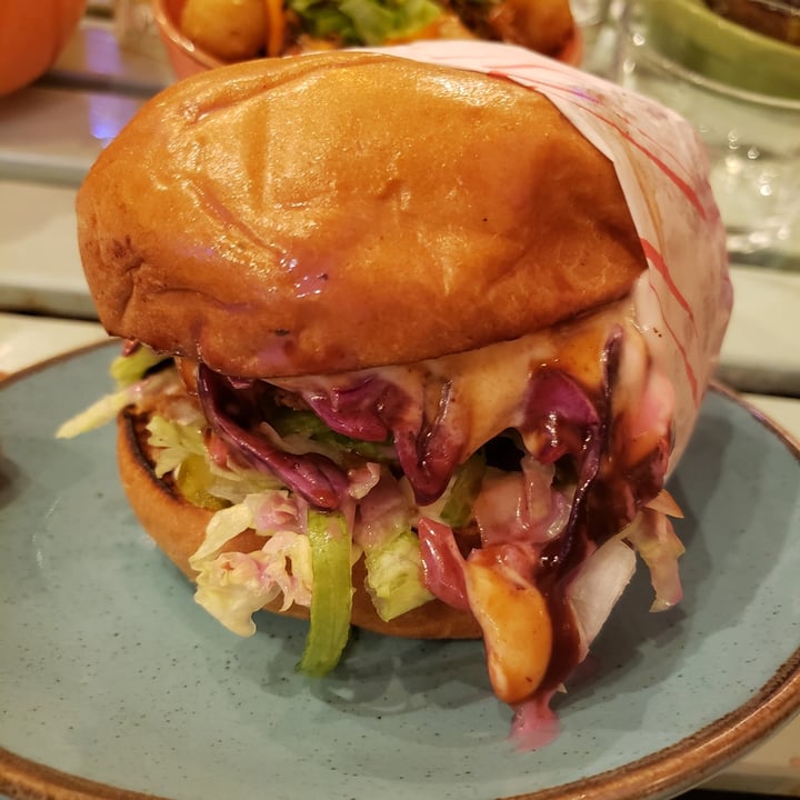 photo of Wholesome Junkies | Arndale Chickn Burger shared by @jackhyphen on  15 Nov 2022 - review