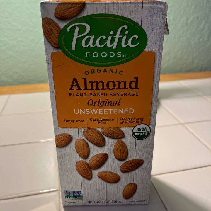 photo of Pacific Foods Organic Almond Milk Unsweetened shared by @tipsyballoons on  27 Oct 2022 - review