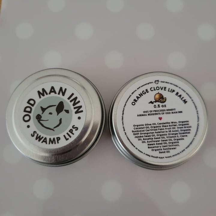 photo of Odd Man Inn Swamp Lips Orange Clove Lip Balm shared by @pigsareawesome on  14 May 2022 - review