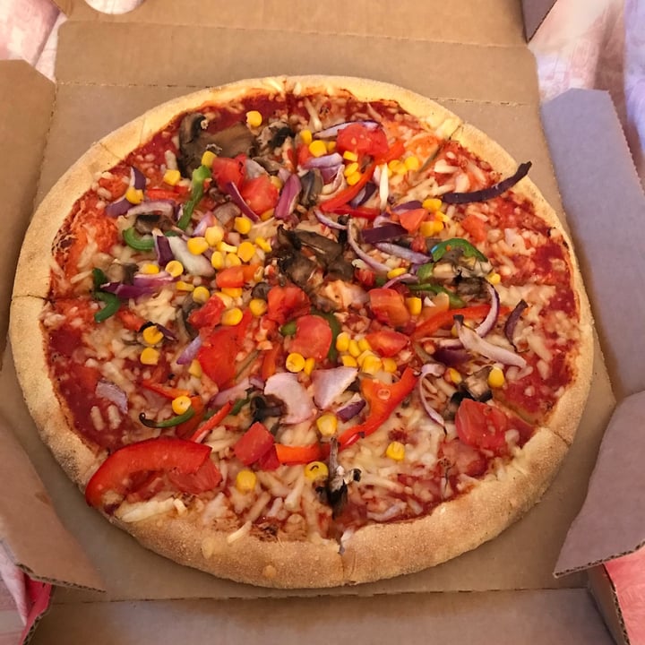photo of Dominos Pizza Vegan Veggie Supreme shared by @coolveganbits on  08 Mar 2021 - review