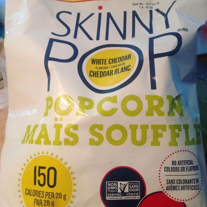 photo of Skinny Pop Skinny Pop White Cheddar Popcorn shared by @mandaroni34 on  09 Jun 2021 - review
