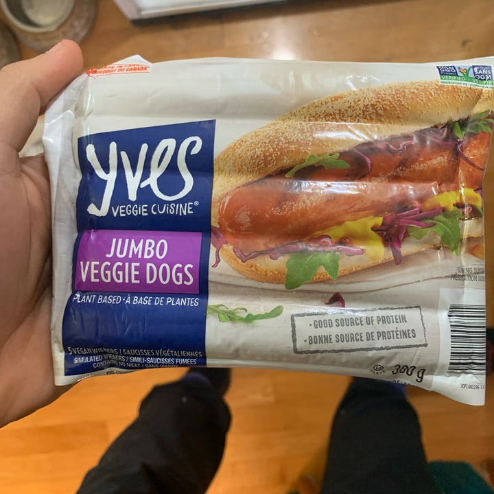 review photo of Yves Veggie Cuisine Sausage shared by @russuraz on 10 Nov 2021 - review