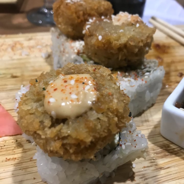 photo of Sushi Box Kloof Street Panko mushroom roll with vegan ponzu mayo shared by @emily04 on  06 Nov 2021 - review