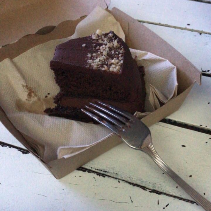 review photo of Bioma plant based café Torta matilda shared by @francescachina on 17 May 2021 - review