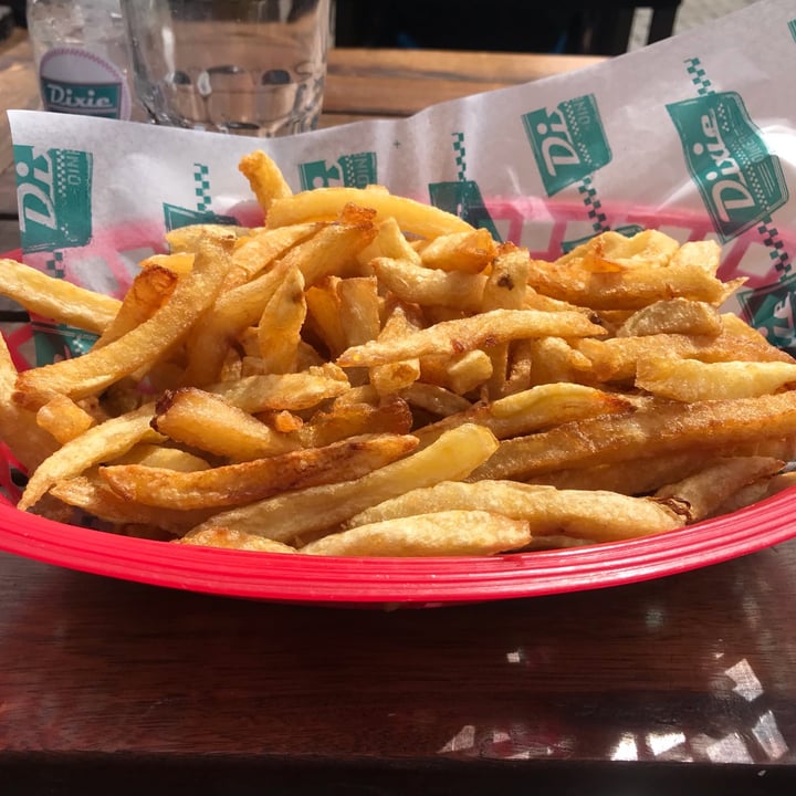 photo of DIXIE DINER Papas fritas shared by @guadacampo on  02 Oct 2022 - review