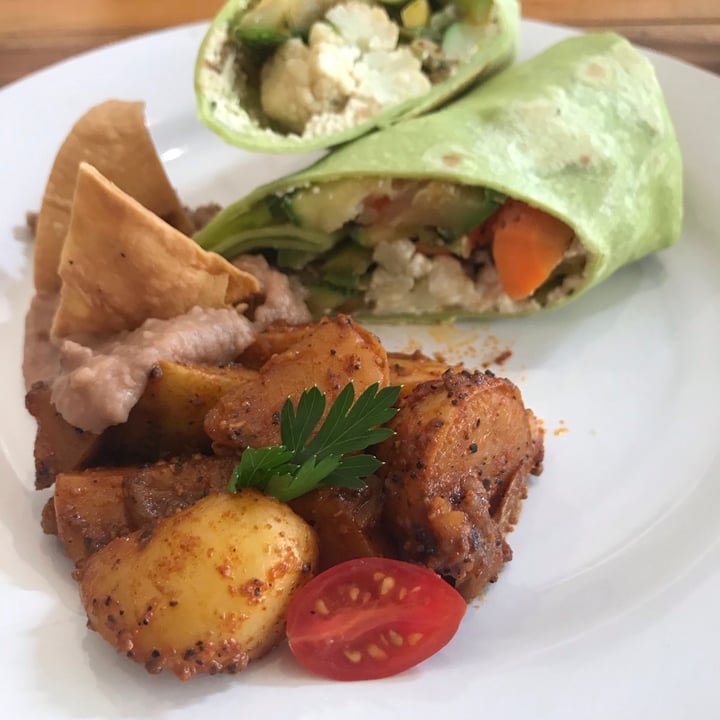 photo of Aroma lsla Burrito Vegetariano shared by @vegkiki on  15 Dec 2020 - review