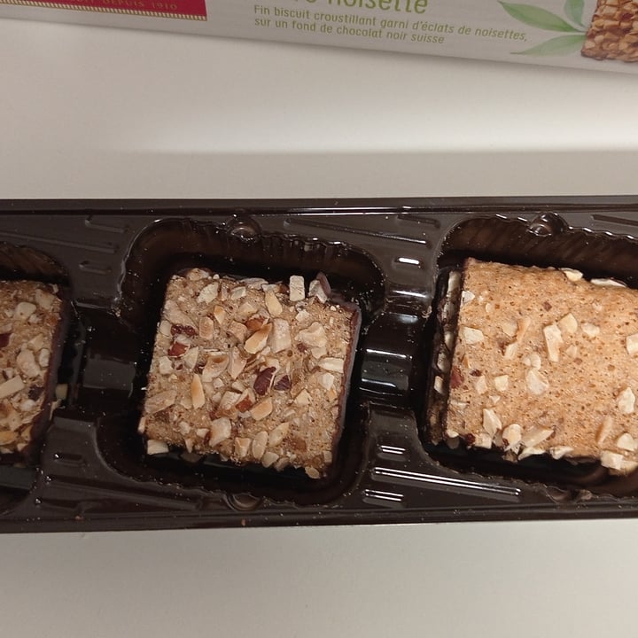 review photo of Kambly Nusscarré shared by @cbvalent on 21 May 2022 - review