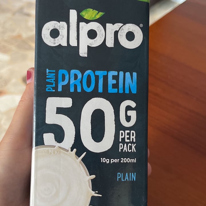 photo of Alpro Latte di soia Alpro Plant protein 50 g shared by @amolevacche on  09 Sep 2022 - review