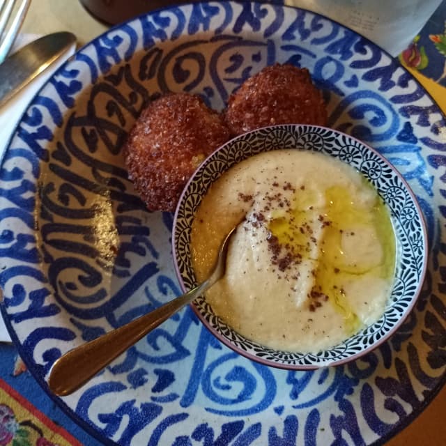 Photo of the dish “Hummus e Falafel”