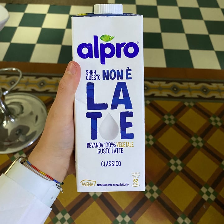 photo of Alpro This is Not Milk Classic Questo Non è Late Classico shared by @pbrain30 on  05 Jul 2022 - review