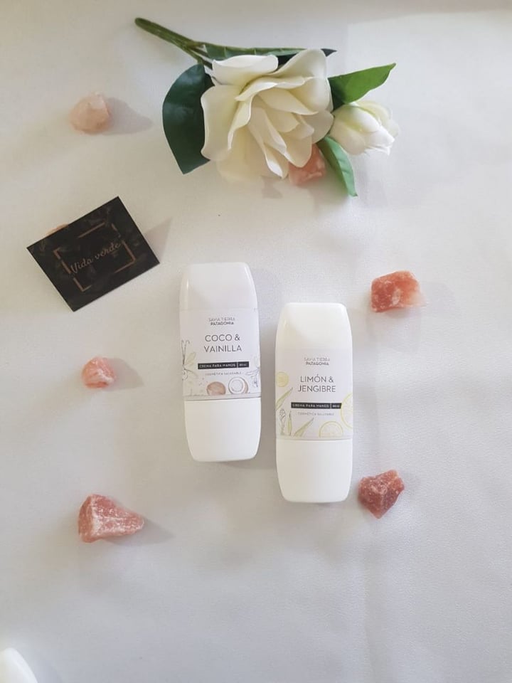 review photo of Savia Tierra Patagonia Crema para manos shared by @agustinamu on 04 Mar 2020 - review
