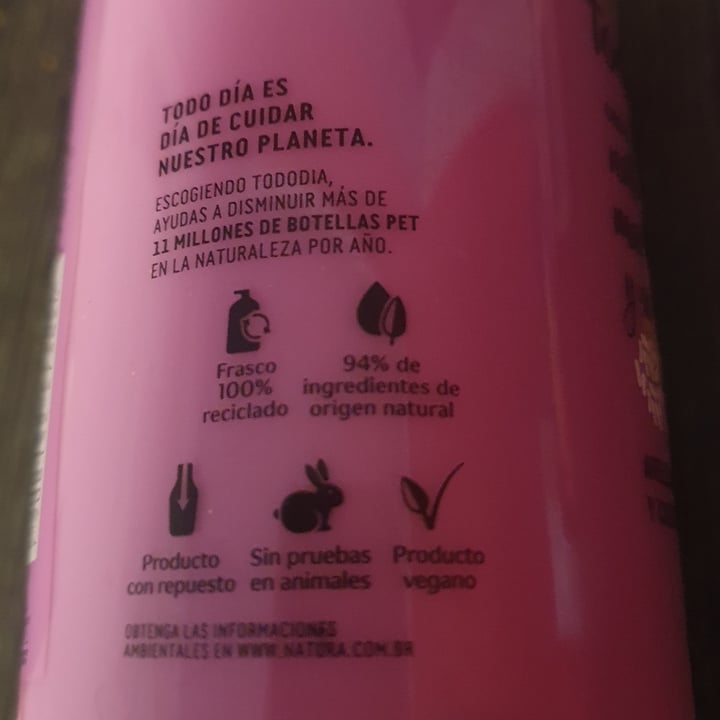 photo of Natura Crema corporal tododia- avellana y casis shared by @pauli-arce on  07 Sep 2020 - review