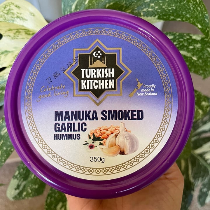 photo of Turkish kitchen Manuka smoked garlic hummus shared by @carlaoliveira on  31 Jan 2022 - review