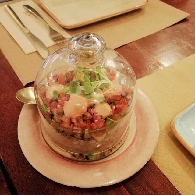 菜肴“Tartar Marinero à la Chilena”的照片