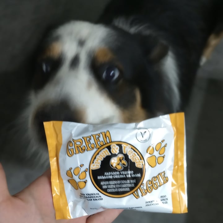 review photo of Green & Veggie Alfajor Vegano relleno de Mani shared by @eugenie on 24 Jul 2021 - review